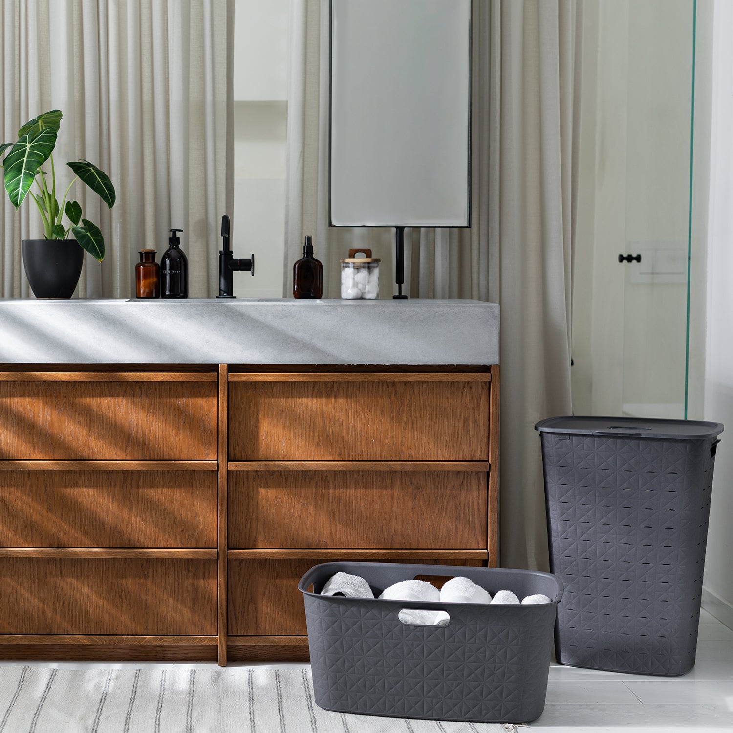 CURVER - Portabiancheria Softex Grigio Scuro 56 litri - h60x34x44 cm
